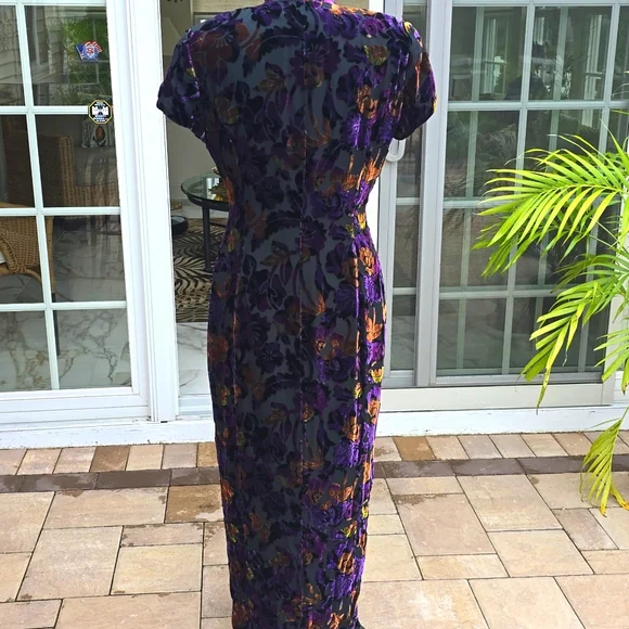 Elegant Purple Tan Floral Cut Velvet on Black Maxi Dress - Picture 4 of 4
